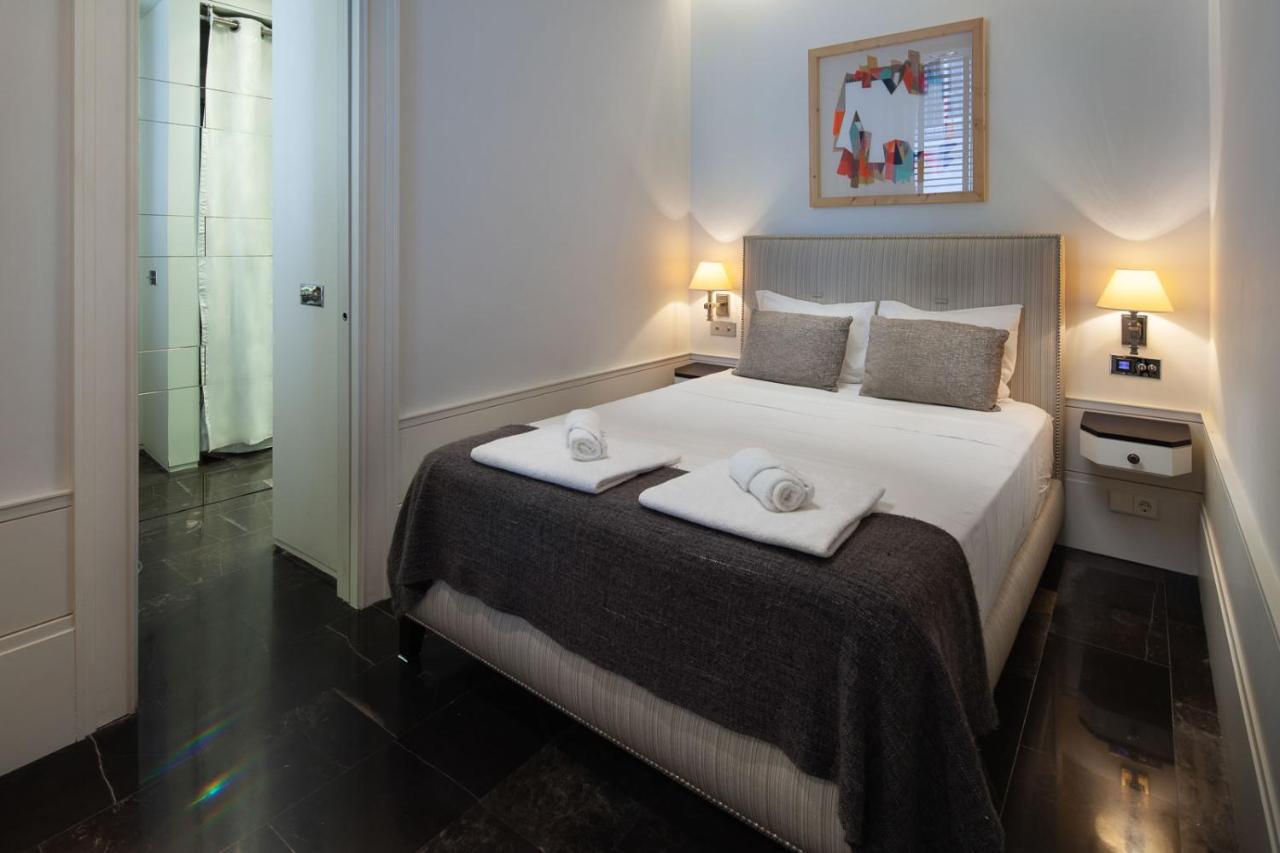 Elegante Apartamento Plaza Constitucion Malaga Exterior photo